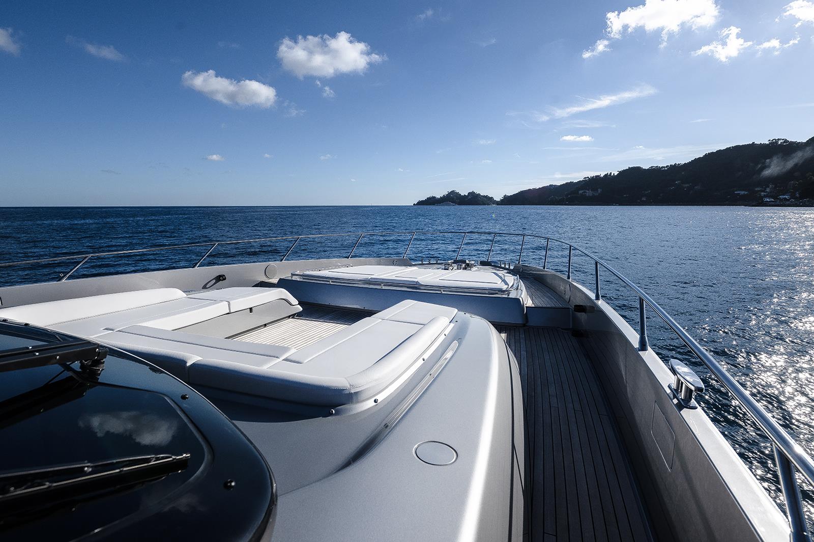 2024 RIVA 88' FOLGORE 